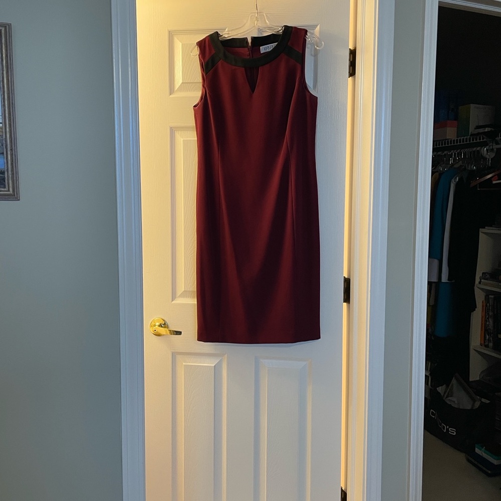 Kasper Wine and Black Midi Dress